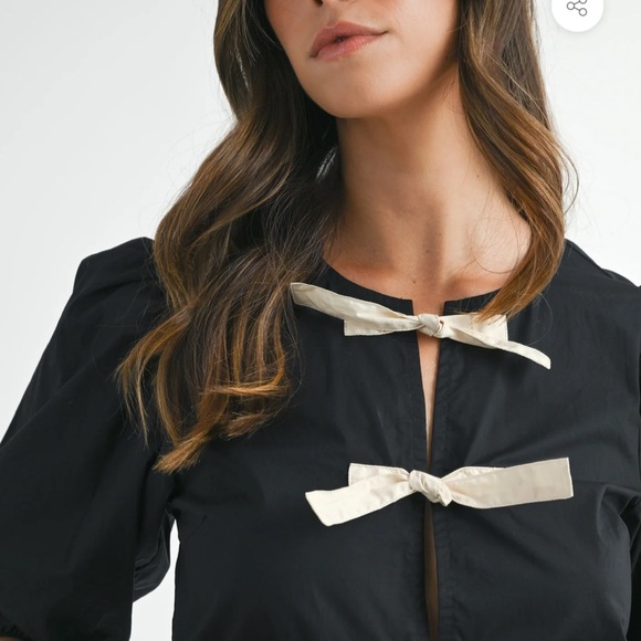 NWOT Mable Puff Sleeve Contrast Tie Top Small Black $60 Aritzia vibes - Picture 4 of 8